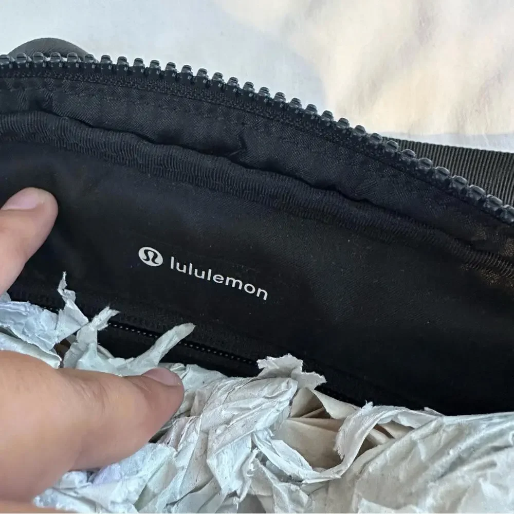 Lululemon Athletica Everywhere Belt Bag